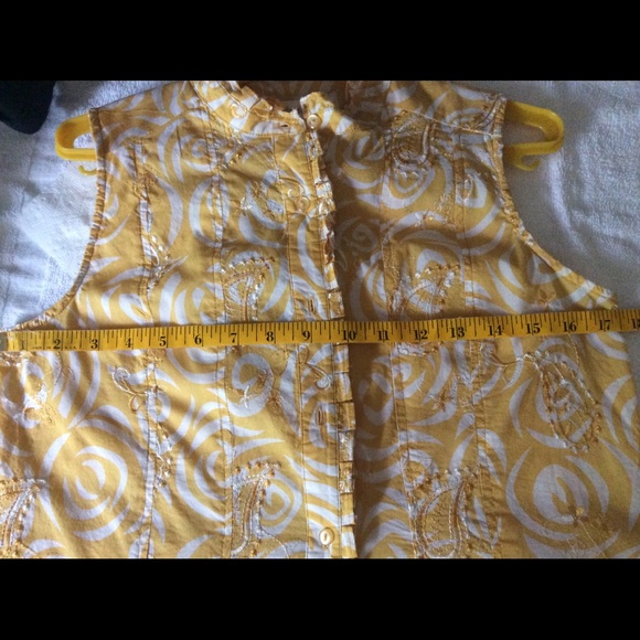 CWC Lightly Embroidered Top - Picture 8 of 9